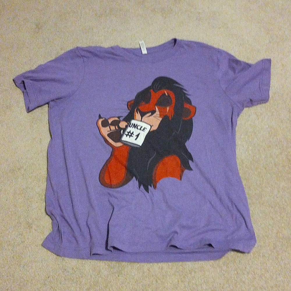 XL scar graphic tee